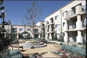 Osage Senior Villas in Inglewood, CA - Building Photo - Building Photo