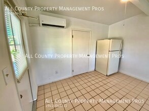 5672 Bronx Ave in Sarasota, FL - Building Photo - Building Photo