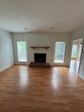 3040 Sassy Rd in Conway, AR - Foto de edificio - Building Photo