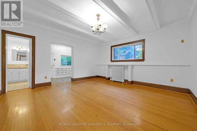 16 Foxbar Rd in Toronto, ON - Building Photo - Building Photo