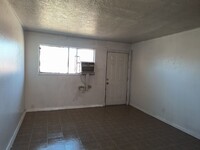 3414 Eastern Ave SE, Unit #4 in Albuquerque, NM - Building Photo - Building Photo