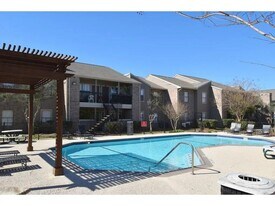 17310 Kieth Harrow Blvd in Houston, TX - Building Photo