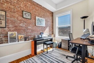 193 Saint Botolph St, Unit 4 in Boston, MA - Building Photo - Building Photo