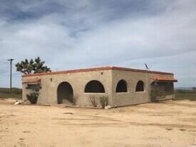 3025 Alta Ave in Yucca Valley, CA - Building Photo