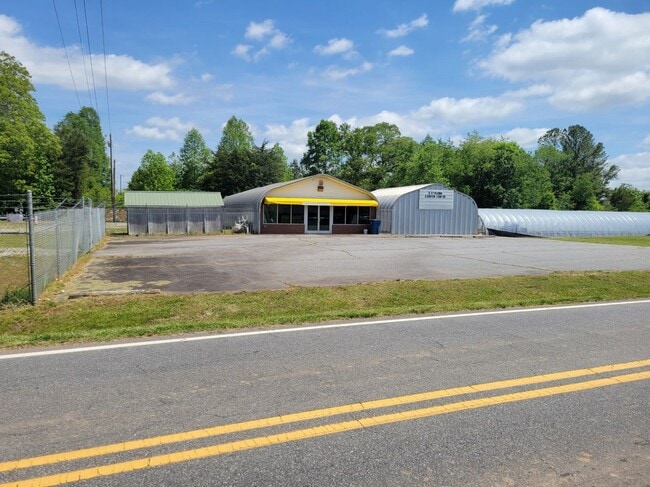 4784 Grace Chapel Rd