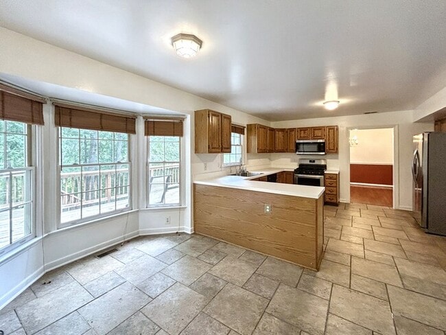 property at 9813 Fendale Ln