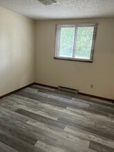 2908 Birch St in Eau Claire, WI - Foto de edificio - Building Photo