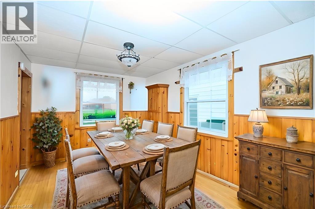 33 Merigold St in St Catharines, ON - Building Photo