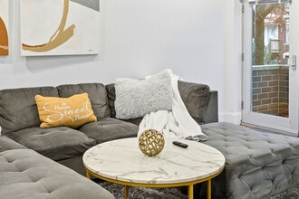 1621 W Beach Ave, Unit ID1244913P in Chicago, IL - Building Photo - Building Photo