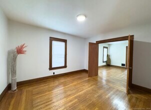 519 3rd Ave in West Haven, CT - Building Photo - Building Photo