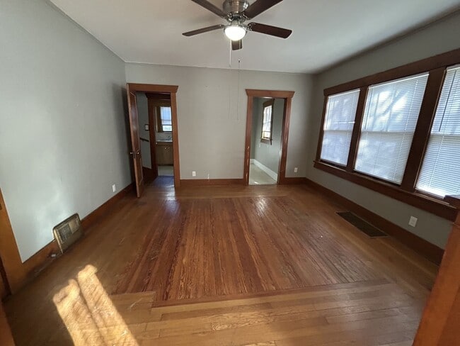 2420 E 2nd St N in Wichita, KS - Building Photo - Building Photo