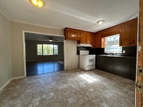 308 W 5th St in Oxford, AL - Building Photo - Building Photo