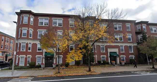 518 Cambridge St, Unit 6A