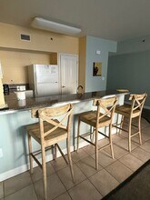 9900 S Thomas Dr, Unit 522 in Panama City Beach, FL - Foto de edificio - Building Photo