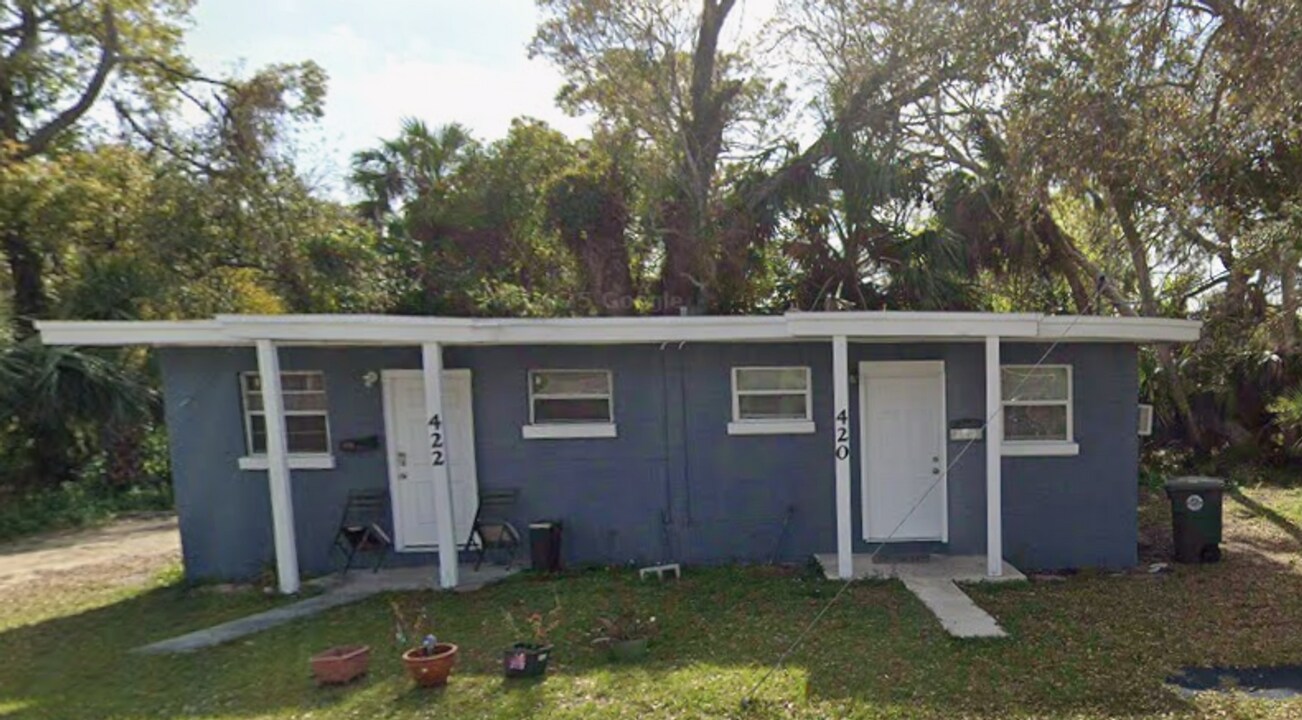 420 Henry Butts Dr in Daytona Beach, FL - Building Photo