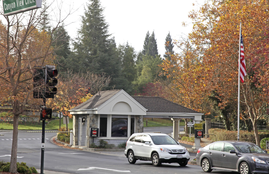 Crestview Apartments in San Ramon, CA - Building Photo