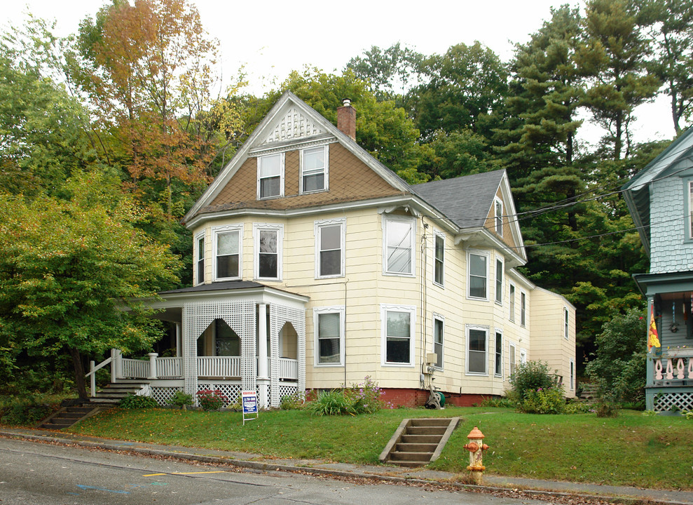 37 Western Prom St in Auburn, ME - Building Photo