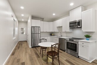 2918 Mandeville St in New Orleans, LA - Building Photo - Building Photo
