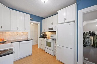 5000 Zenith Ave S in Minneapolis, MN - Building Photo - Building Photo