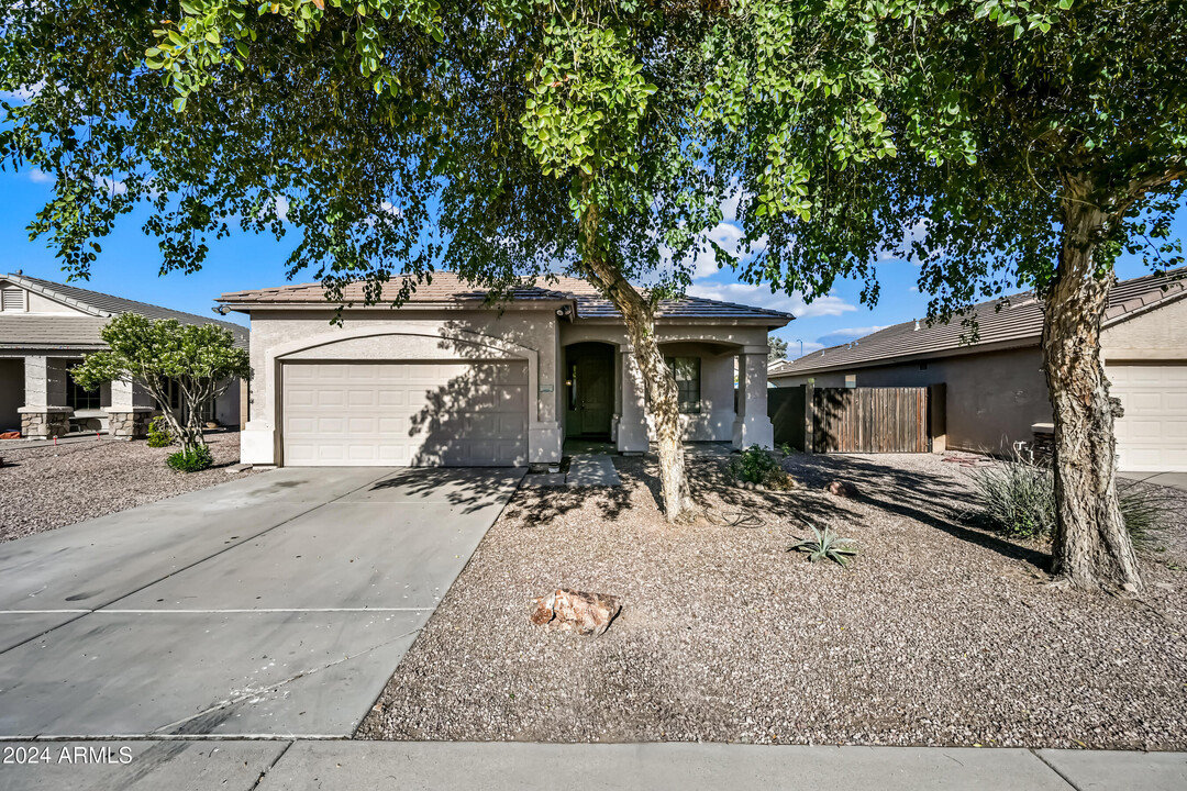 12650 W Columbus Ave in Avondale, AZ - Building Photo