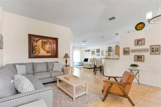 342 Pleasant Gardens Dr in Apopka, FL - Building Photo - Building Photo