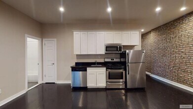 110 W 111th St in New York, NY - Building Photo - Building Photo