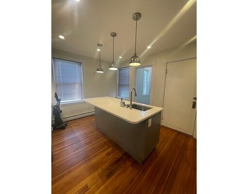 110 Quincy Ave-Unit -2 in Winthrop, MA - Building Photo - Building Photo