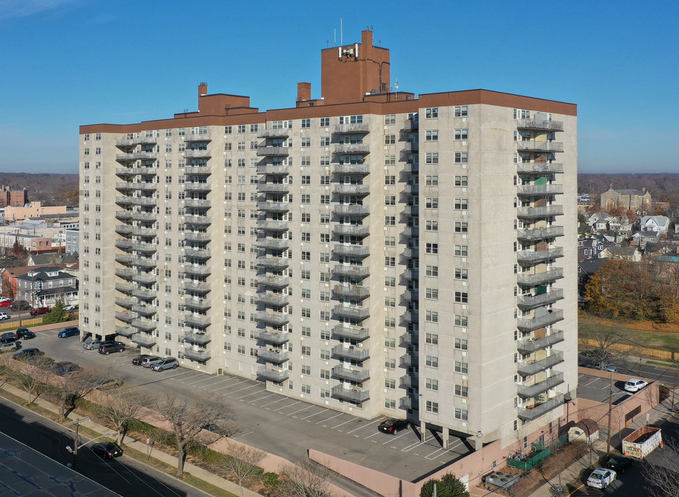 Munroe Towers in Asbury Park, NJ - Building Photo