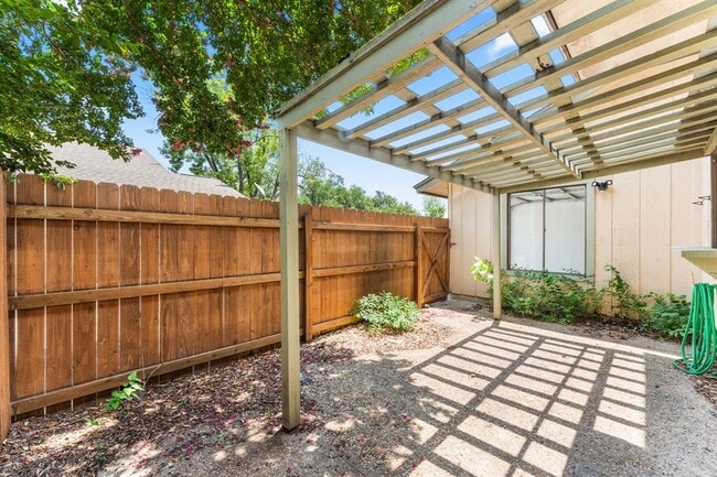property at 903 Silver Quail Ln