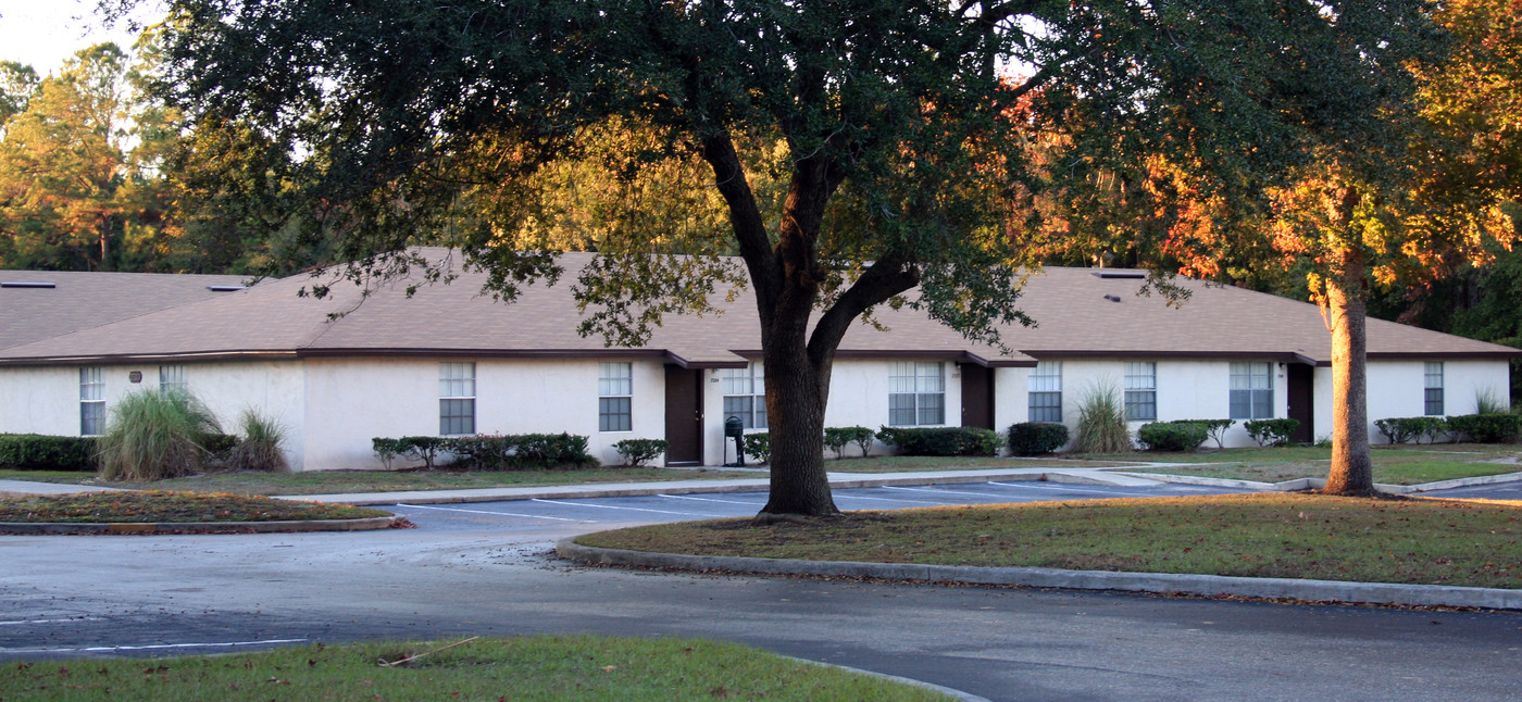 Treetop Apartments in Jacksonville, FL - Foto de edificio