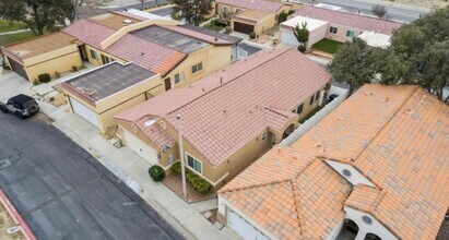 2408 W Valley Vis in Rosamond, CA - Building Photo - Building Photo