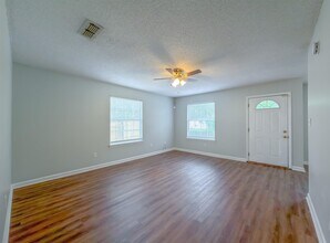 1532 Patrick Ave in Tallahassee, FL - Building Photo - Building Photo