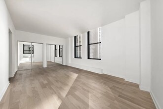 3 Hanover Square in New York, NY - Building Photo - Building Photo