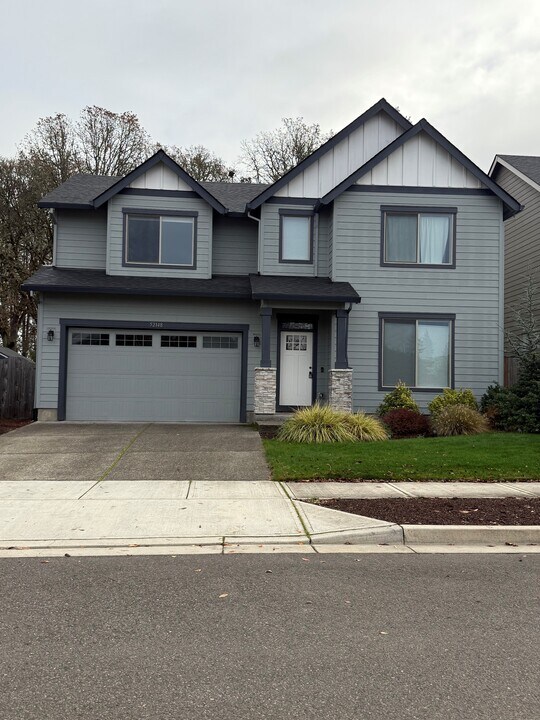 52148 SE Casswell Dr in Scappoose, OR - Building Photo