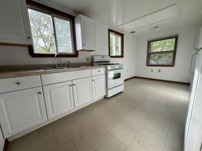 262 Washington St in Corning, NY - Building Photo - Building Photo
