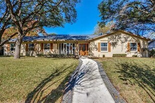 4031 Port Royal Dr in Dallas, TX - Building Photo