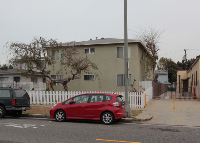 1963 17th St in Santa Monica, CA - Building Photo - Building Photo