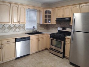 7 Farmer St in Newnan, GA - Foto de edificio - Building Photo