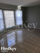 6217 E 95th Terrace in Kansas City, MO - Foto de edificio - Building Photo