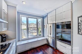 343 W 7th St in Charlotte, NC - Building Photo - Building Photo