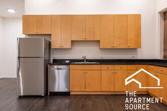 1260 N Greenview Ave in Chicago, IL - Building Photo - Building Photo