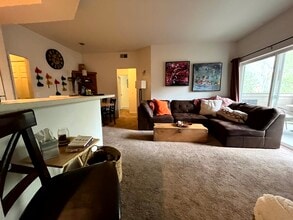 4545 Wheaton Dr, Unit D290 in Fort Collins, CO - Foto de edificio - Building Photo