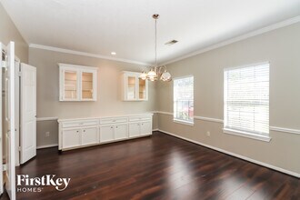 4612 Ironwood Dr in Baytown, TX - Foto de edificio - Building Photo