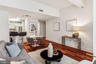 1500 Chestnut St in Philadelphia, PA - Building Photo - Building Photo