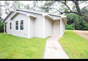26471 Joy Village Dr in Splendora, TX - Building Photo