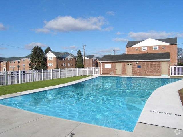 South Mountain Apartment Homes in Allentown, PA - Building Photo