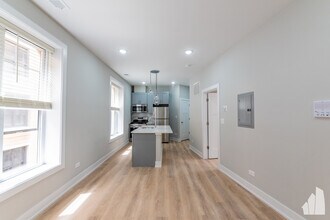 434 W Belden Ave in Chicago, IL - Building Photo - Building Photo