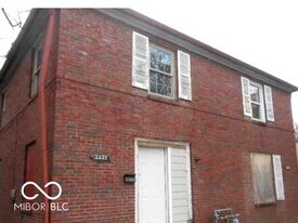 2221 E 38th St in Indianapolis, IN - Building Photo