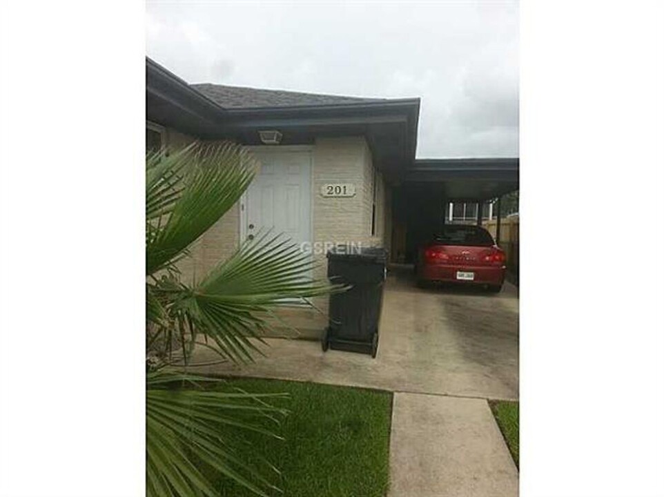 201 16th St-Unit -201 in New Orleans, LA - Building Photo