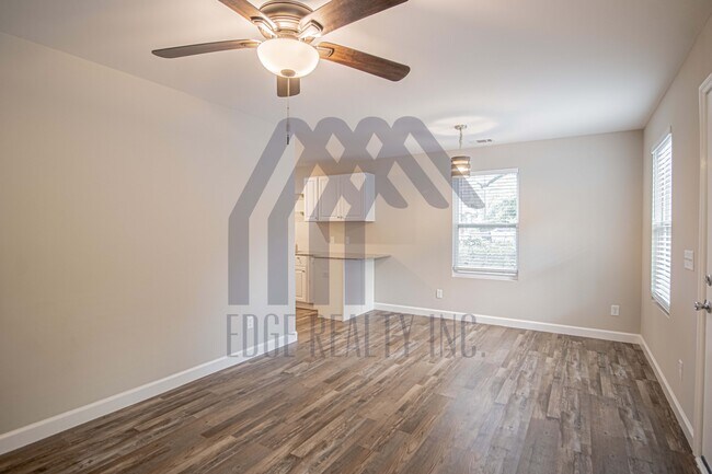 22 Nelson St in Savannah, GA - Building Photo - Building Photo